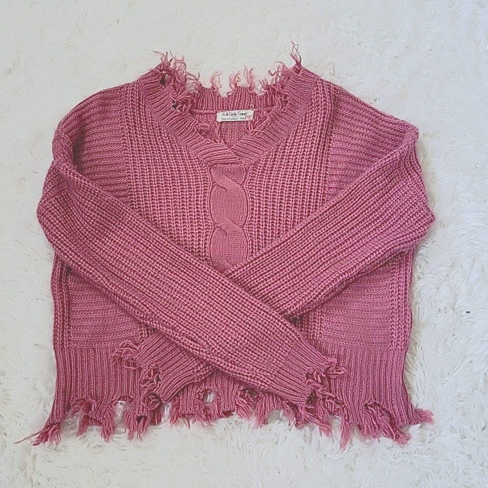 cropped/frayed sweater